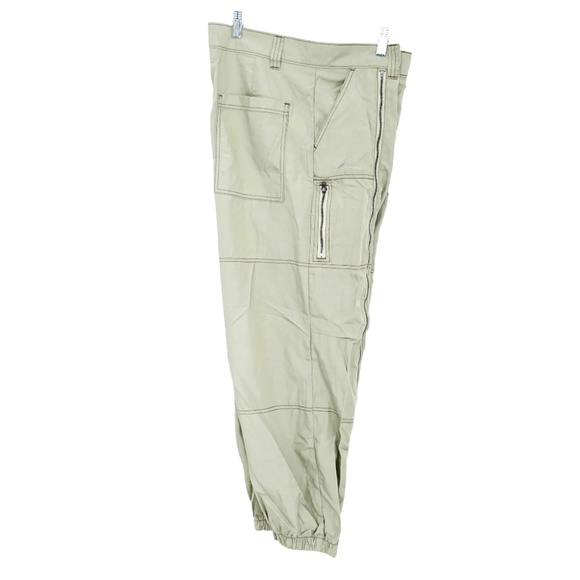 Urban Outfitters Green Cargo Pants - Picture 10 of 16